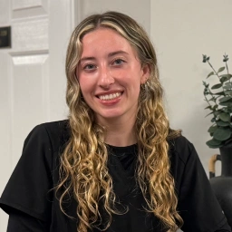 Abby – Dental Hygienist